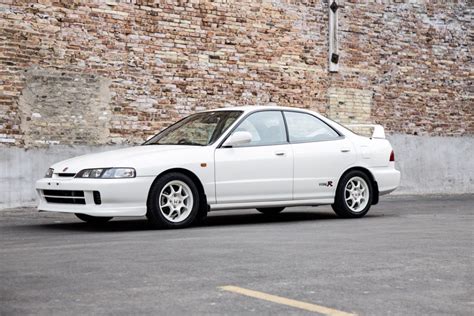 This Acura Integra Type R Sedan Is 1 of the Rarest Hondas You Could ...