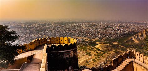 Nahargarh Fort | Finest Pink City View | Hike Navigator