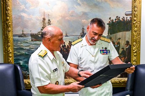 CNO, Chief of Italian Navy Meet and Discuss Regional Security > United ...