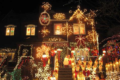 America's Best Streets for Christmas Lights | HuffPost