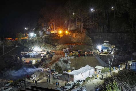 Uttarkashi tunnel collapse: Drilling halted again as auger machine ...