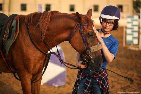 Horse power: Riding helps disabled Gazan teen build confidence – Middle East Monitor