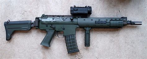 AK 5: A Swedish version of FN FNC assault rifle