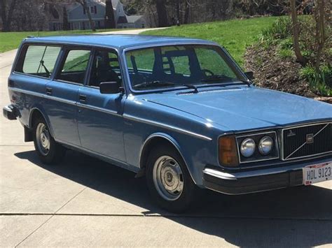 1980 Volvo 240 DL Wagon - Classic Volvo 240 1980 for sale