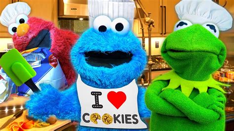 Cooking with Cookie Monster! Kermit the Frog and Cookie Monster's Cooking Show - YouTube