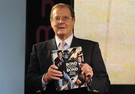 Roger Moore’s Health Problems & Cancer: 5 Fast Facts | Heavy.com