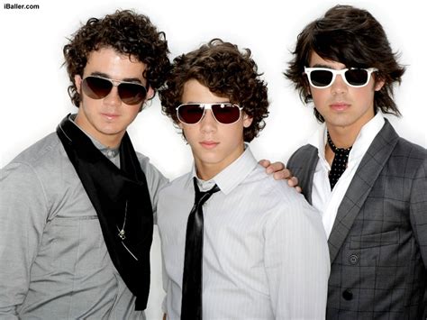 Jonas Brothers - young hollywood stars Wallpaper (25165009) - Fanpop