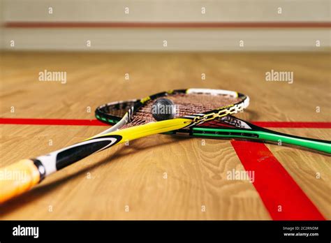 Squash game hi-res stock photography and images - Alamy