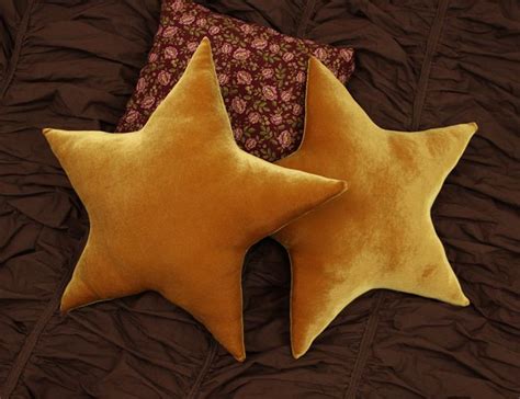 DIY No Sew Velvet Gold Star Pillows Star Pillows, Kids Pillows, Velvet ...