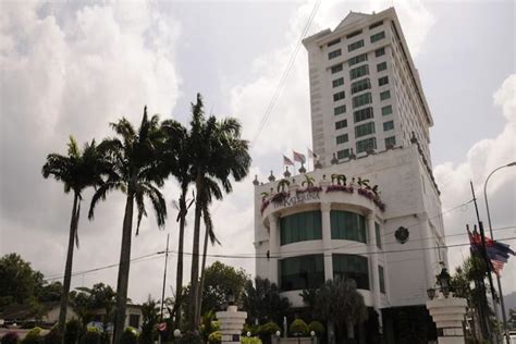 Book The Katerina Hotel in Batu Pahat | Hotels.com