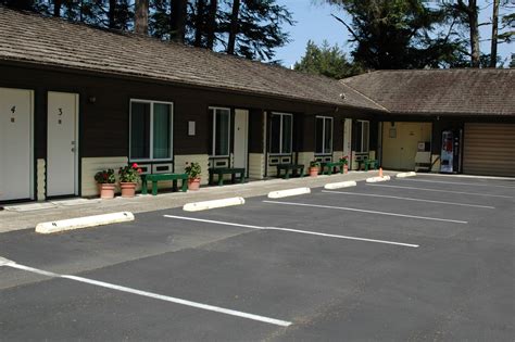 The Park Motel and Cabins – Rustic Charm on the Oregon Coast