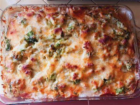 Easy Baked Chicken, Rice, and Broccoli Casserole Recipe