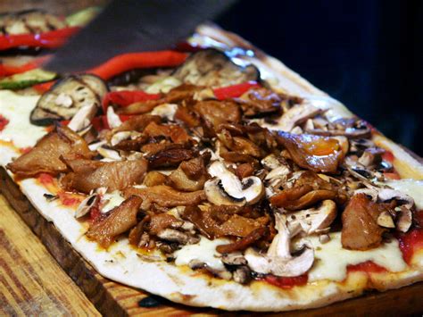 Buenos Aires Makes Some of the World's Best (and Weirdest) Pizza