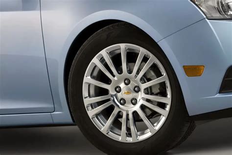 Discover the Perfect Fit: 2013 Chevy Cruze Tire Size Guide - Tire