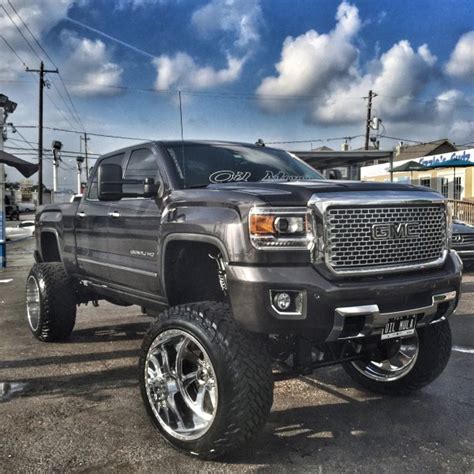 Custom 2008 GMC Sierra 2500 | Images, Mods, Photos, Upgrades — CARiD ...