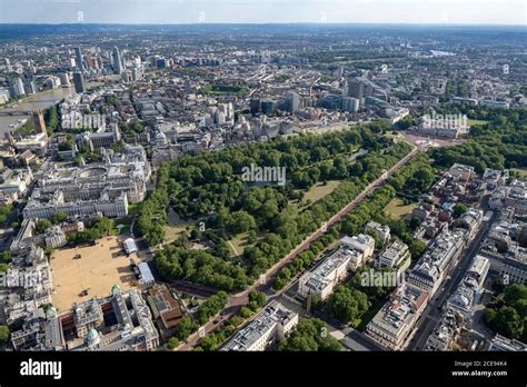 Aerial view of London featuring St James's Park and Buckingham Palace ...