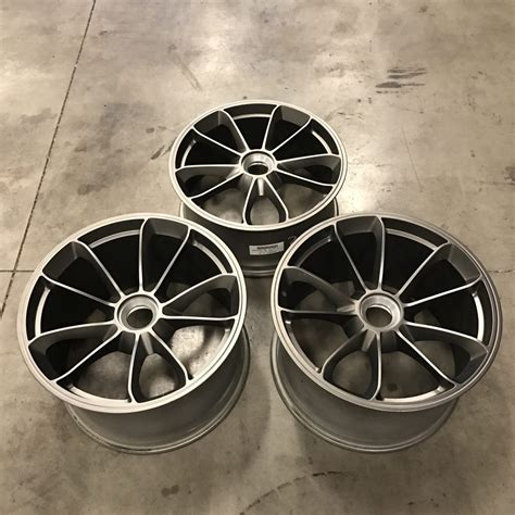 OEM Porsche GT3 RS Center Lock Wheels 911 991 - Extreme Wheels