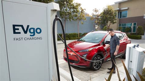 Do EV fast-charging reservations make sense? EVgo thinks so