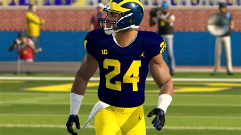 NCAA Football 14 Rosters for Xbox 360 and PS3 Updated for 2021