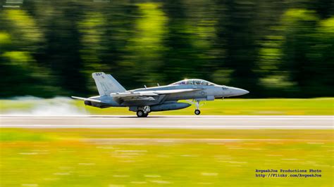 PANNING AT 1/40sec A SMOKING OLF TOUCH AND GO | Just couldn'… | Flickr