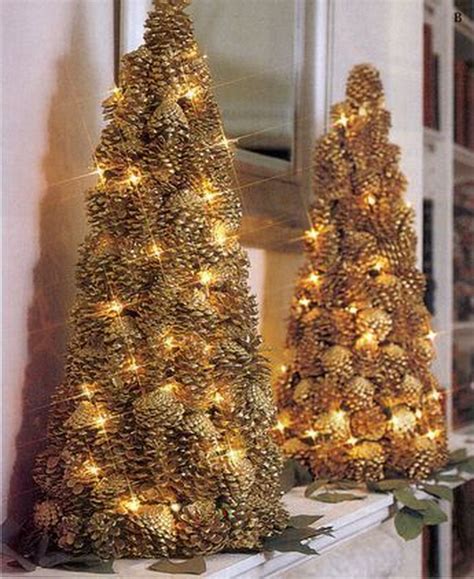 48 Fabulous Christmas Pine Cone Decorations - PIMPHOMEE