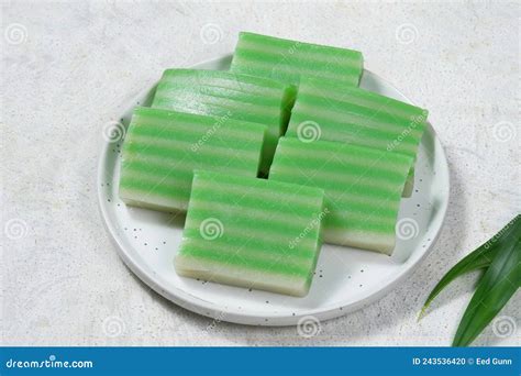 Kue lapis stock photo. Image of cooking, color, dish - 243536420