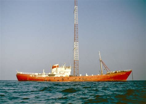 Free Radio Caroline - Radio Caroline as a free and offshore station