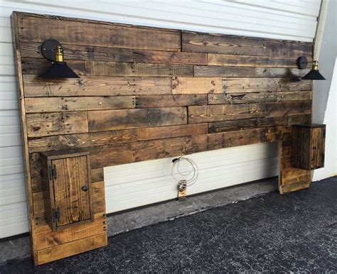 Cabecero rústico luces rústico cabecero rey tamaño | Etsy Distressed Headboard, Reclaimed Wood ...