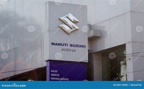 Maruti Suzuki Arena Showroom Editorial Photo - Image of maruti, manufacturer: 253173281