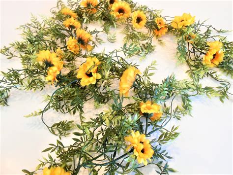 Sunflower Garland / Sunflower Wedding Table Centerpiece / Table Runner / Garland Backdrop ...