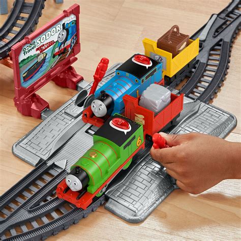 Thomas & Friends Talking Thomas & Percy Train Set - English Edition ...