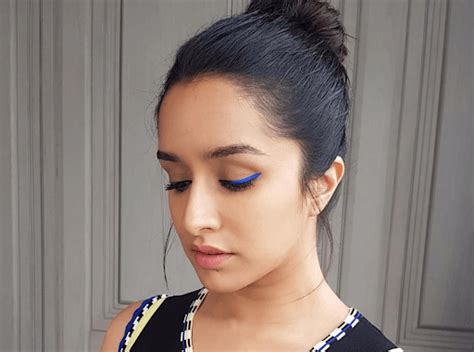 Best Blue Eyeliner Looks - 10 Ways To Try Them - MyGlamm