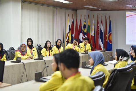 Visit from Faculty of Economy and Business University of Indonesia - ASEAN Main Portal