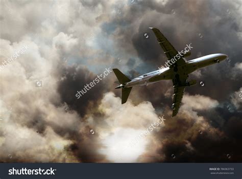 16,189 Plane Storm Images, Stock Photos & Vectors | Shutterstock