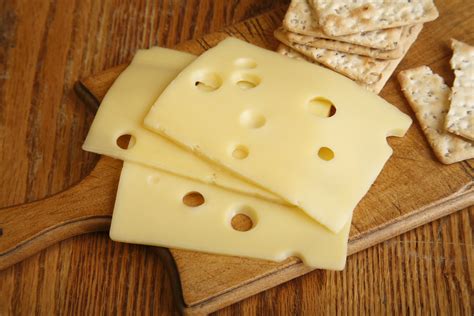 Swiss cheese | Enjoy Switzerland