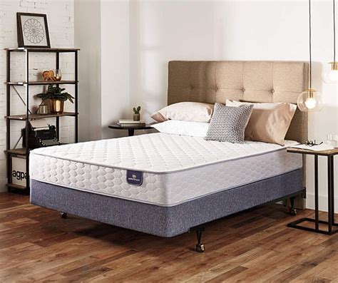 Queen Mattress And Box Spring - Queen Size bed ,mattress and box spring........ for Sale ... / I ...