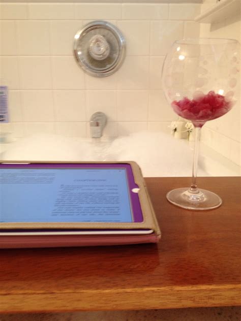 Relaxation! Bubble bath, wine slushy, and a good book I Love Reading, Slushies, Bubble Bath ...