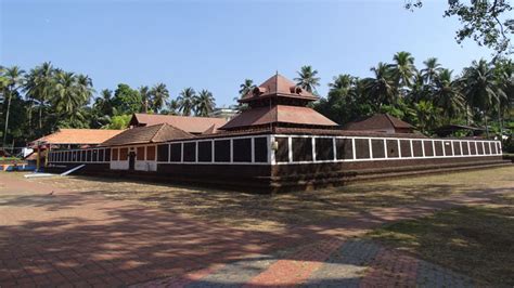 Top Lord Krishna Temples in Kerala | Tour to the temples of Kerala