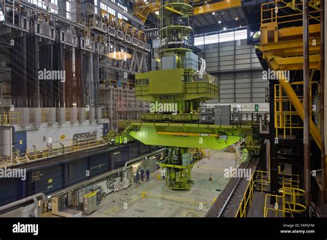 Hinkley Point B nuclear power station, the reactor hall Stock Photo - Alamy