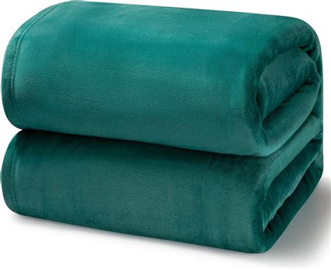 Bedsure Flannel Fleece Blanket King Size (108 x90 inches), Atrovirens ...