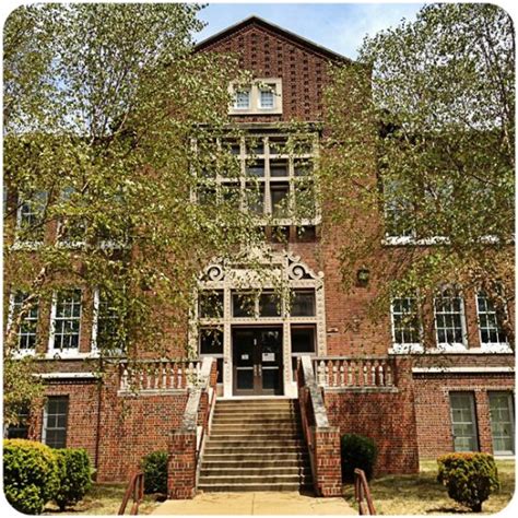 Farragut School – Distilled History