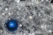 Photo of christmas decorations and tinsel | Free christmas images