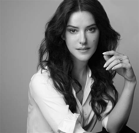 Makeup Artist Lisa Eldridge Signs With Lancôme: Our 5 Favorite Tutorials from the YouTube Beauty ...