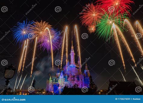 Shanghai Disneyland Fireworks Editorial Stock Image - Image of ordf ...