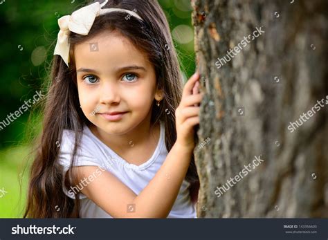 Portrait Hispanic Girl Deep Blue Eyes Stock Photo 143356603 - Shutterstock