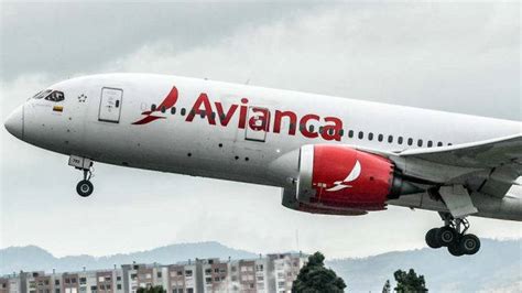 Avianca anuncia que bajará un 20 % a los vuelos para el próximo año - Noticias de El Salvador