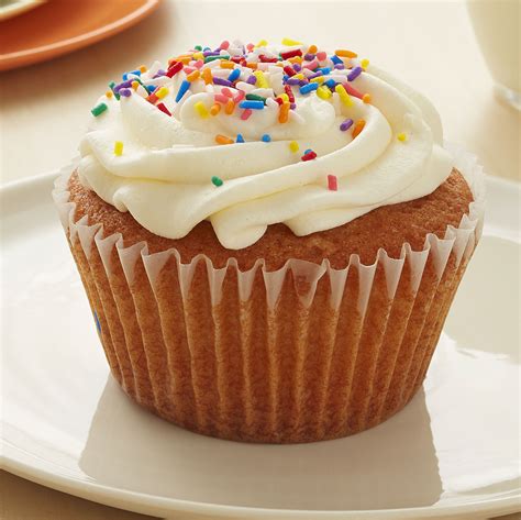 Vanilla Cupcake Vanilla Buttercream Icing Sprinkles - Little Pie Company