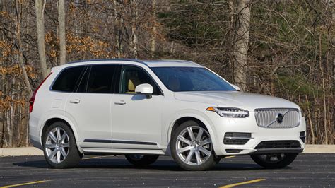 2017 Volvo XC90 Review: Just don’t pick the PHEV