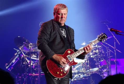 Alex Lifeson Guitars & Gear List (2023 Update) - Guitar Lobby