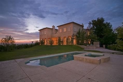 Aesthetic Digs - Nicki Minaj’s Home in Beverly Hills. Beautiful.